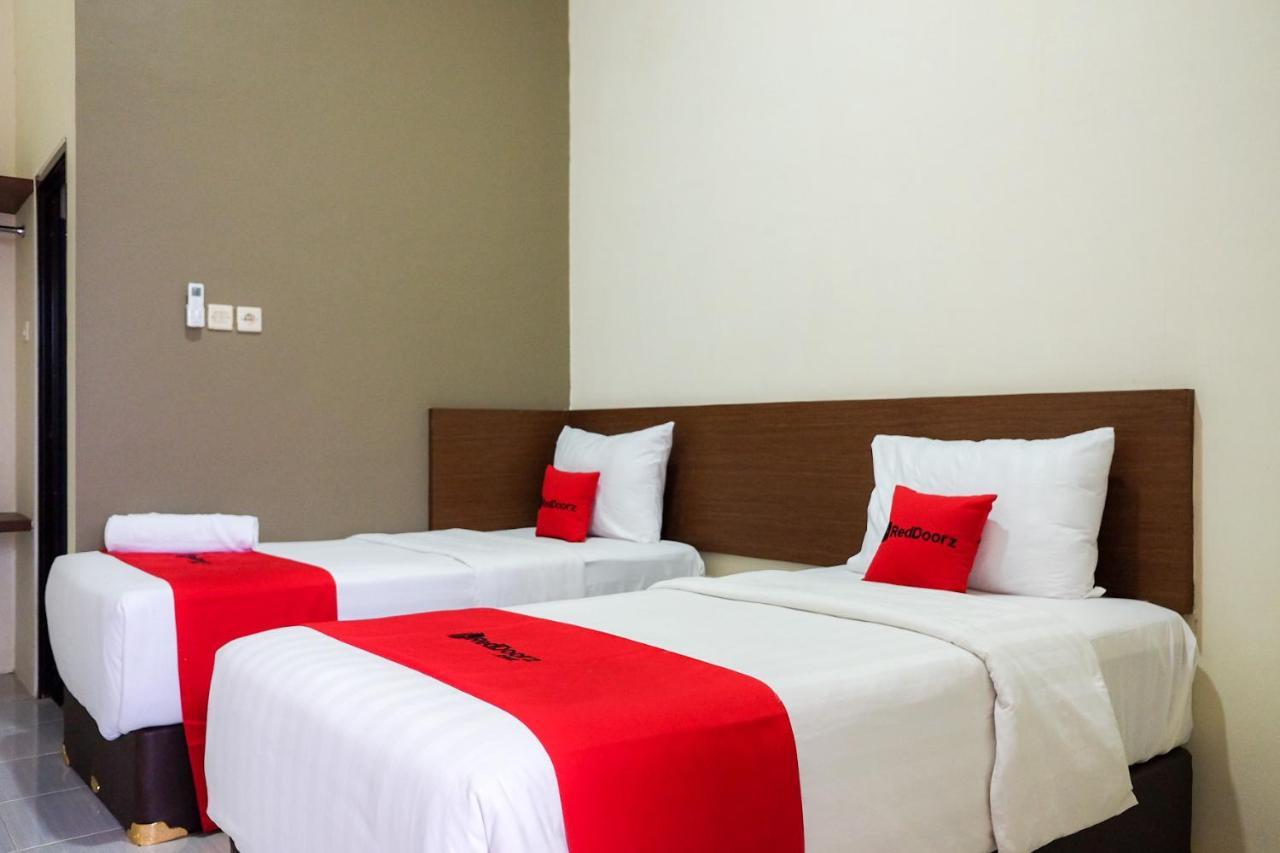 Hotel Reddoorz Syariah Near Exit Tol Pemalang Comal 2 Extérieur photo