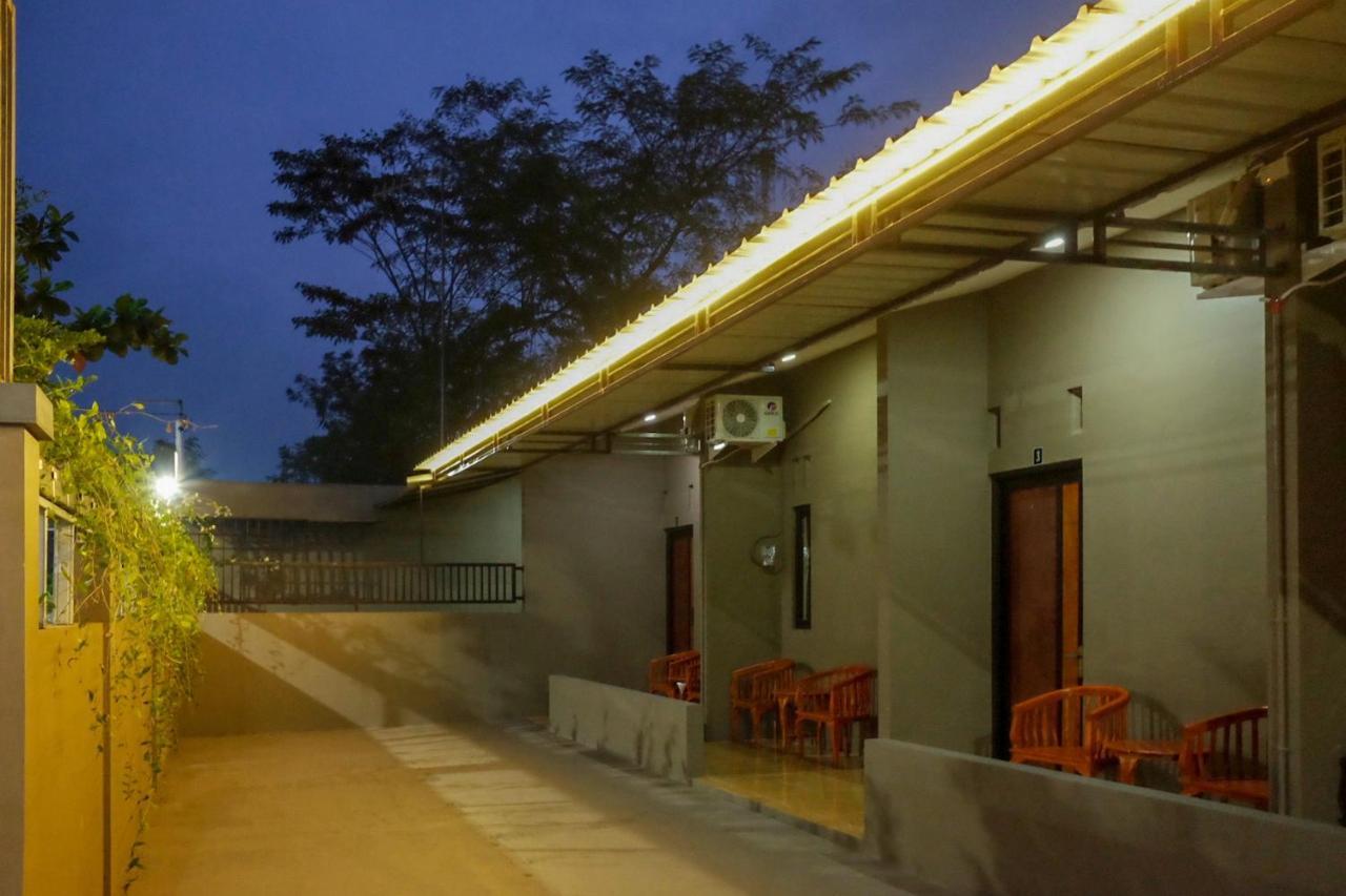 Hotel Reddoorz Syariah Near Exit Tol Pemalang Comal 2 Extérieur photo